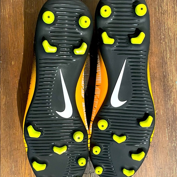 Nike Mercurial Vapor || Gold/Black Soccer Cleats 💛🖤 - Picture 5 of 7